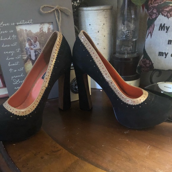 Black high heels sz 10 - Picture 2 of 4